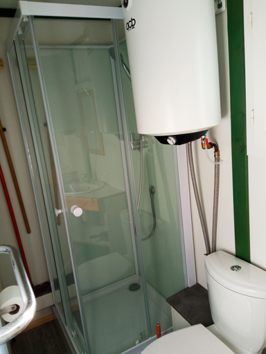 Bathroom 3, Les Chalets d'Argentouleau, Dordogne