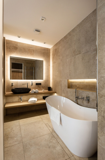 Bathroom 5, Luxury Prague Riverside Apartment, Praha 5