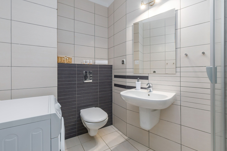 Bathroom 3, Apartment at the Port by Renters, Kołobrzeg
