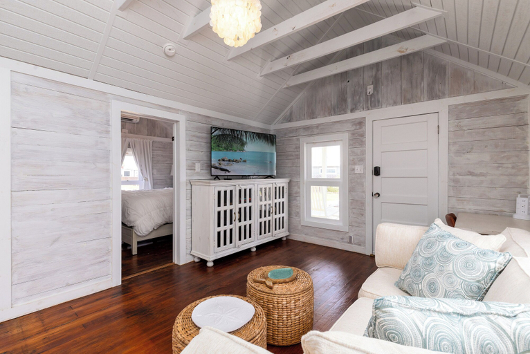 Bedroom 2, Sunkissed Cottage, Nueces