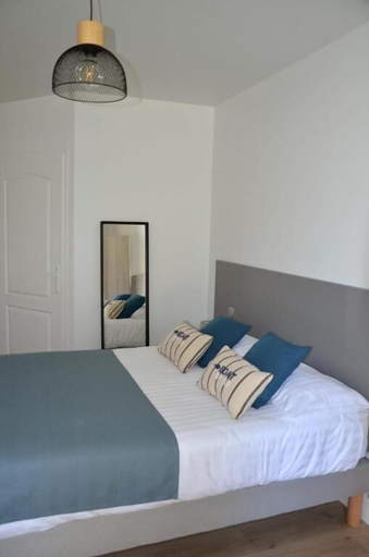 Bedroom 4, Hotel Aux Rochers de l'Ocean, Vendée