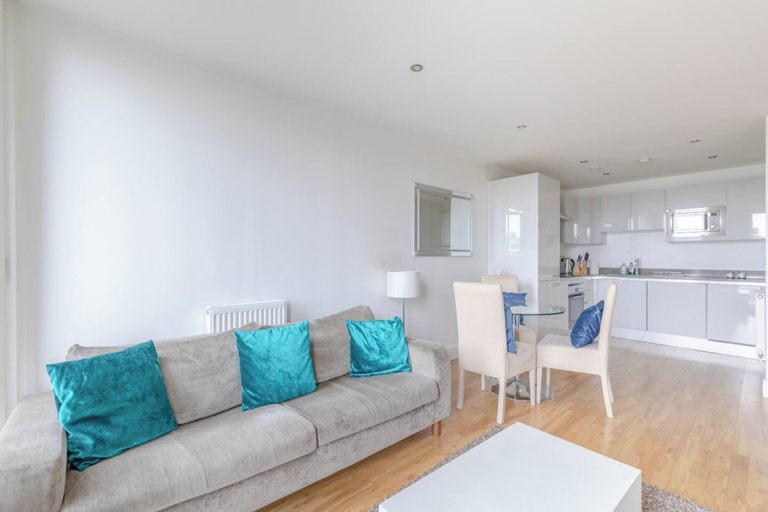 Others 5, Sleek & Sunny 1BD Flat Near Greenwhich - Deptford!, London