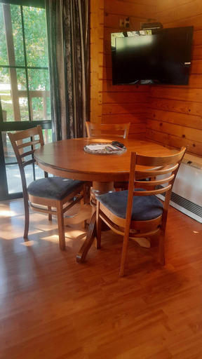 Dining Room 9