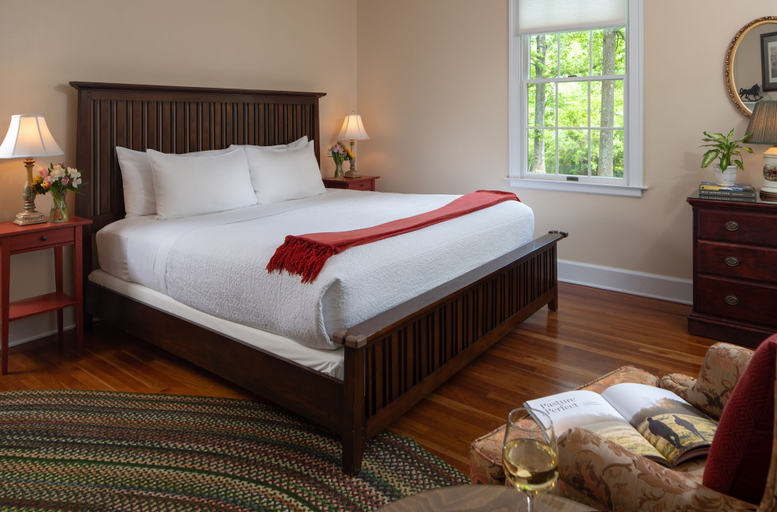 Bedroom 3, Foxfield Inn, Albemarle