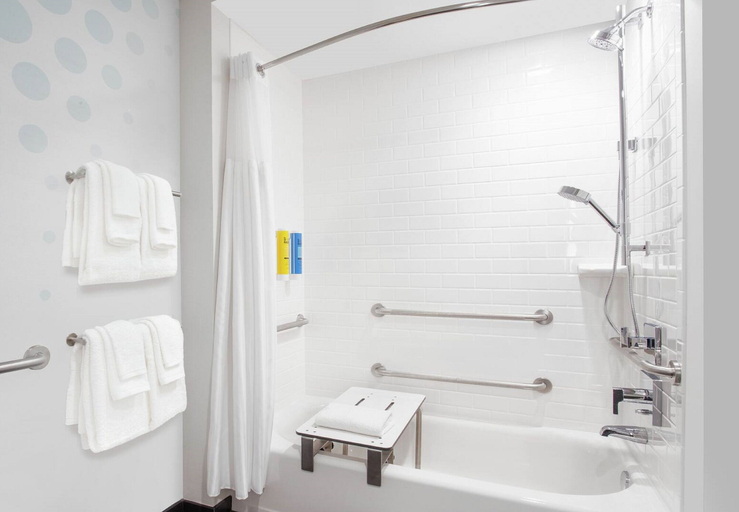 Bathroom 5, Tru By Hilton Spokane Valley, WA, Spokane