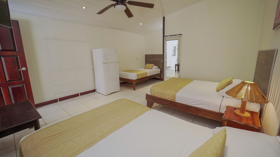 Bedroom 4, Hotel Flor Blanca, Aguirre