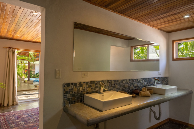 Bathroom 4, Dream Surf House Avellana, Santa Cruz