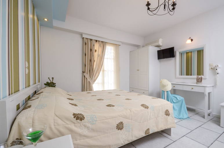Bedroom 4, Summer Memories, South Aegean