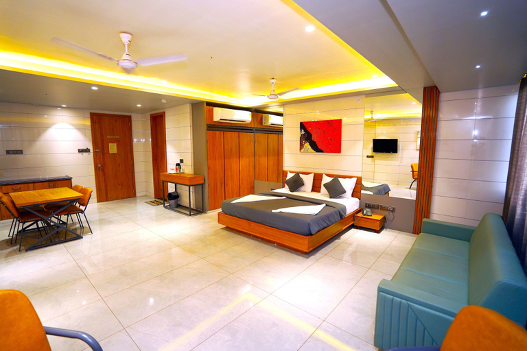 Bedroom 1, Hotel Sunshine, Rajkot