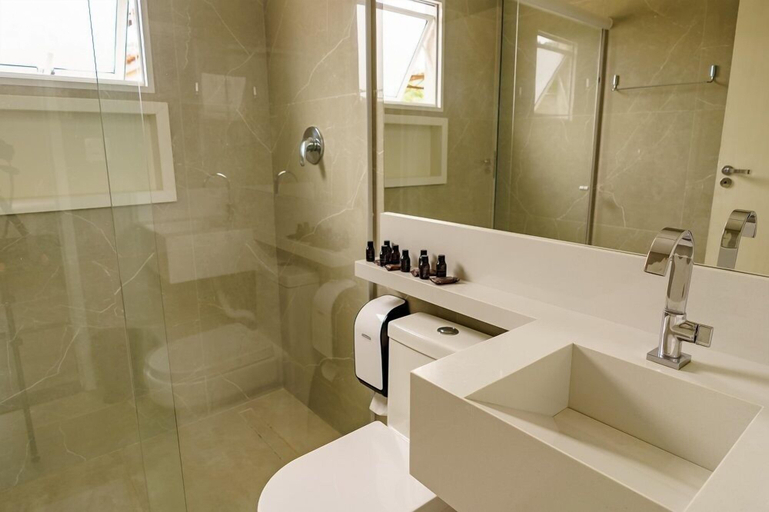 Bathroom 4, Pousada Apple House Paraty, Parati