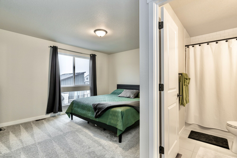 Bedroom 2, TempurPedic Quartz Balcony Modern, El Paso