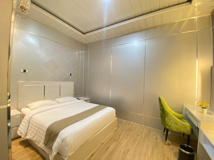 Bedroom 1, D'Shining Hotel, Barru