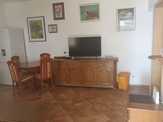 Others 4, Moja Ane, Ražanac