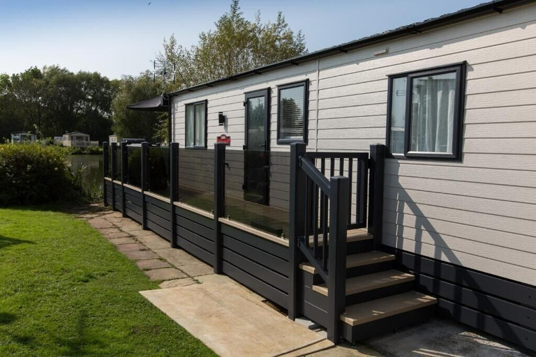 Exterior & Views, Rosedale Lakeside Lodge, Gloucestershire