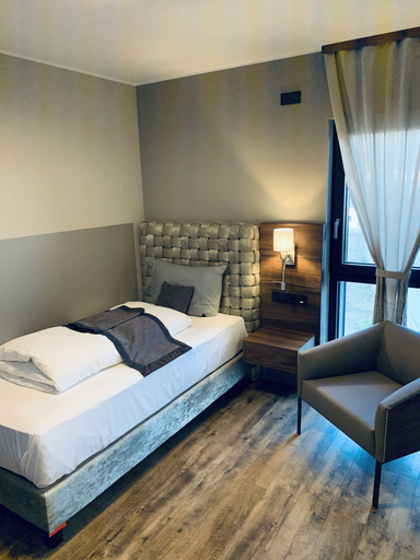 Bedroom 2, Intergroup Business & Design Hotel Ingolstadt, Eichstätt