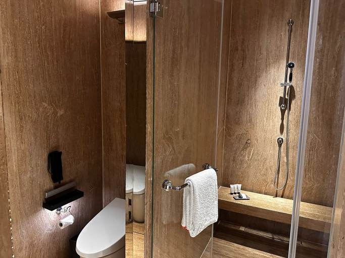 Bathroom 5, Grand Hyatt Gurgaon, Gurgaon