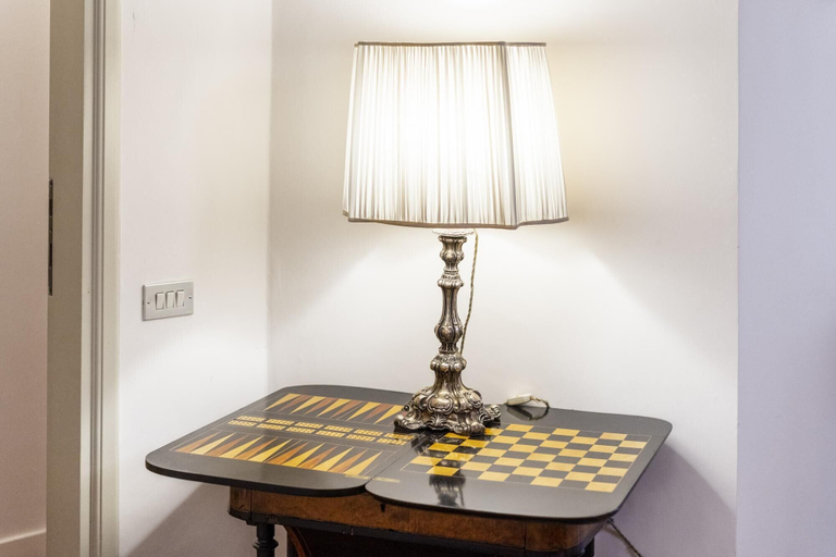 Others 3, Borgo San Jacopo Apartment, Florence
