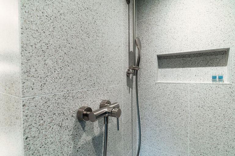 Bathroom 2, Casa Brocchi, Lugano