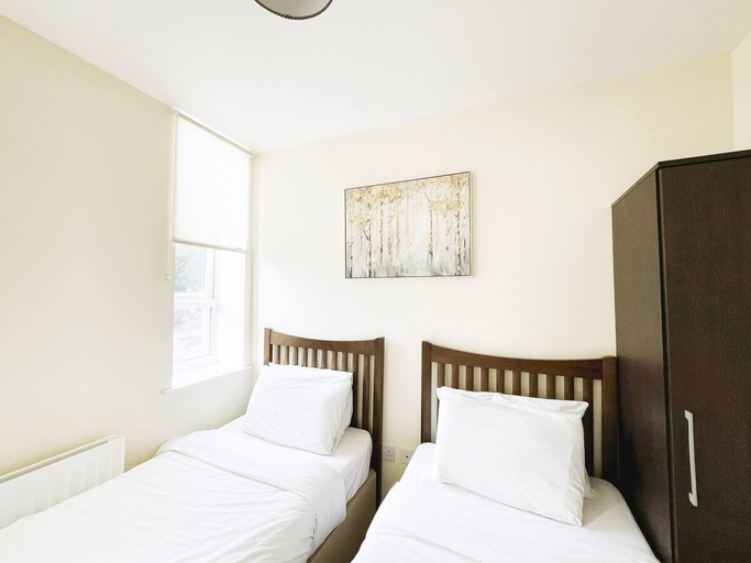 Bedroom 2, Golden Heights 7, Kent