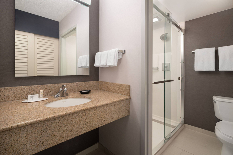 Bathroom 5, Courtyard Fremont Silicon Valley, Alameda