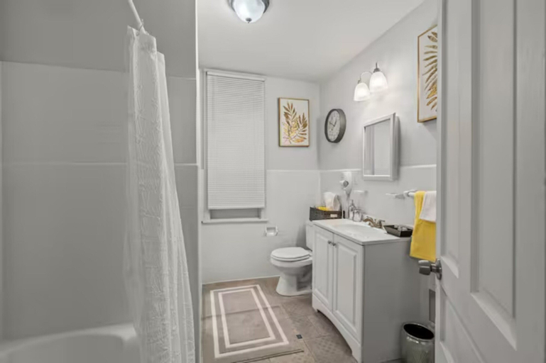 Bedroom 2, Urban Chic Apartments Near Center City, Philadelphia