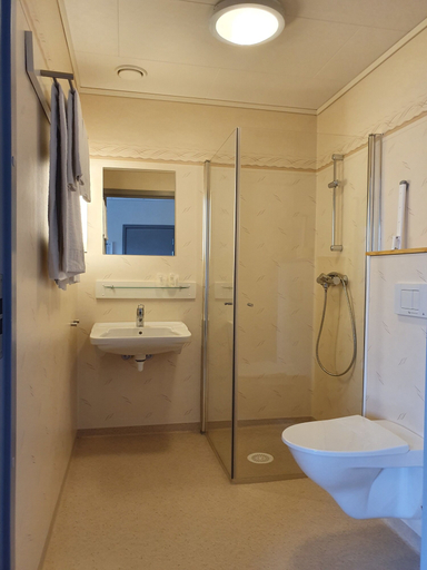 Bathroom 3, Bjugn Hotell, Bjugn