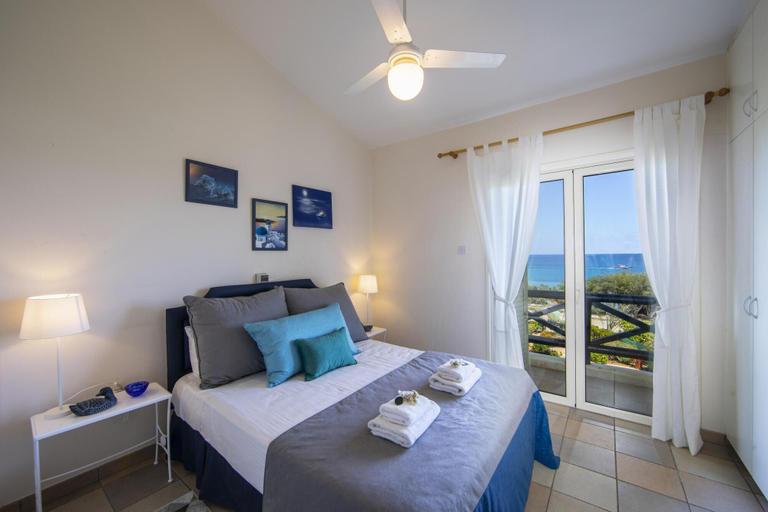 Bedroom 2, Sirina Waterfront House