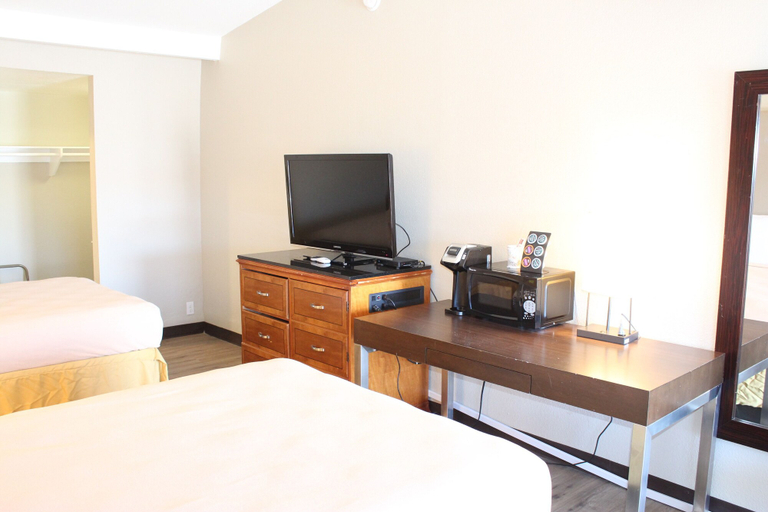 Bedroom 3, Travelodge by Wyndham Blythe, Riverside