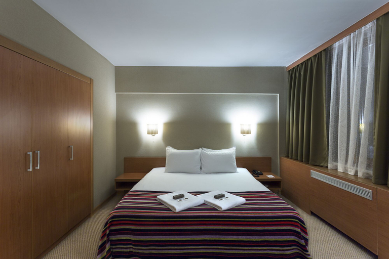 Bedroom 3, Kent Hotel, Yıldırım