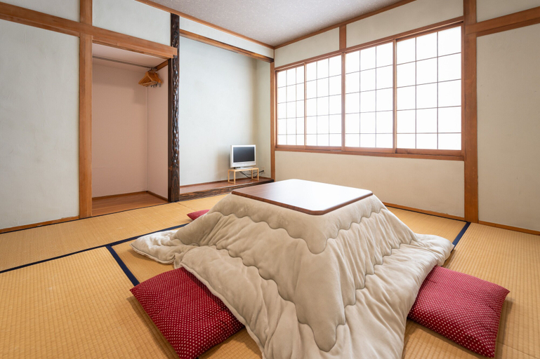 Bedroom 3, Mountain Lodge at 1,400m Hütte Jil Shirakabako, Nagawa