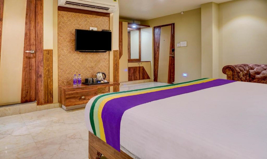 Bedroom 2, The Golden Crown Hotel Banquet & Cafe, Patna