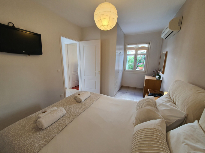Bedroom 2, Karaoulanis apartments, South Aegean