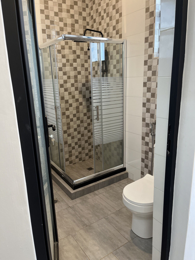 Bathroom 3, JLD Apartments, Kicukiro