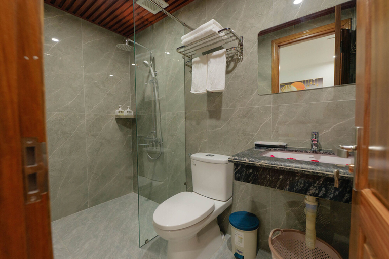 Bathroom 4, Tuan Nam Hotel, Lê Chân