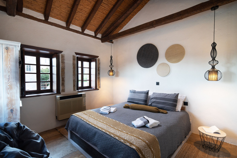 Bedroom 5, Menexes Suites Monemvasia, Peloponnese