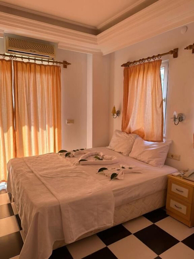 Bedroom 2, London House Hotel, Kemer