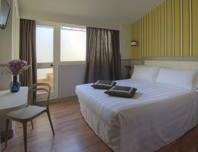 Bedroom 15
