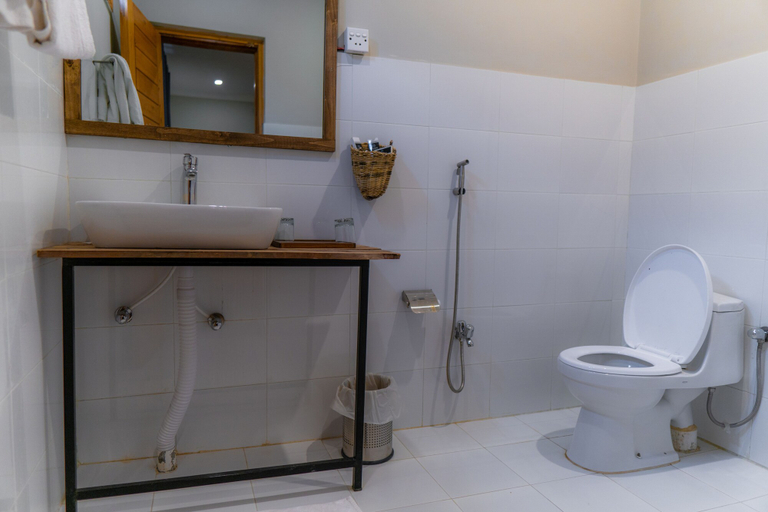 Bathroom 3, Dynasty Hotel Skardu, Northern Areas