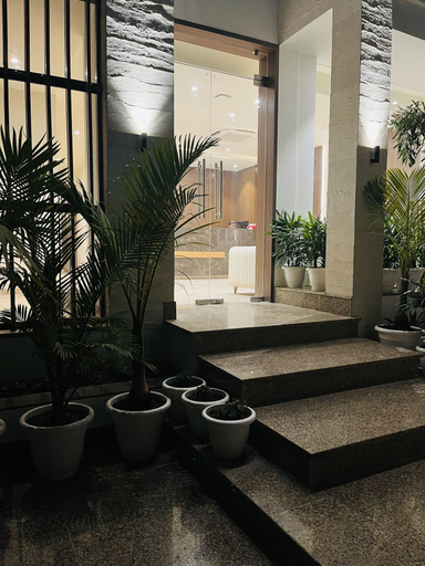 Exterior & Views 2, HOTEL THE ROYAL VISTA, Varanasi