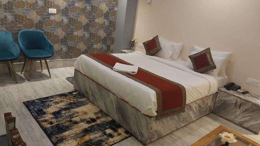 Bedroom 2, Hotel Sarnath International, Varanasi