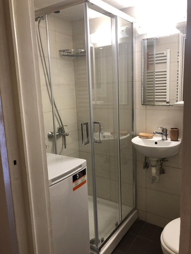Room 5, Cozy Studio at Kallithea, Attica