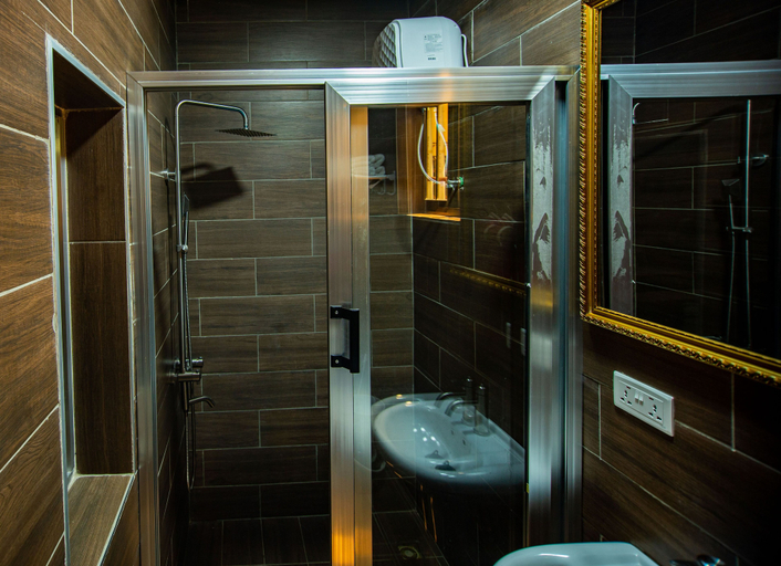 Bathroom 4, NAP APARTMENT HOTEL, Accra