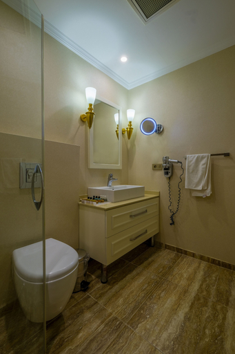 Bathroom 5, Grand Göcek Hotel, Fethiye