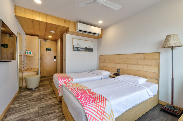 Bedroom 2, Ginger Surat City Centre, Surat