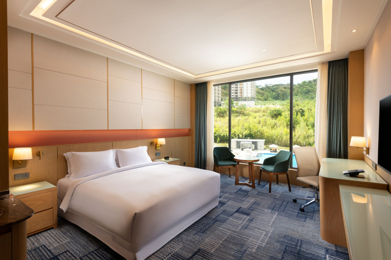 Bedroom 4, Hilton Clark Sun Valley Resort, Mabalacat