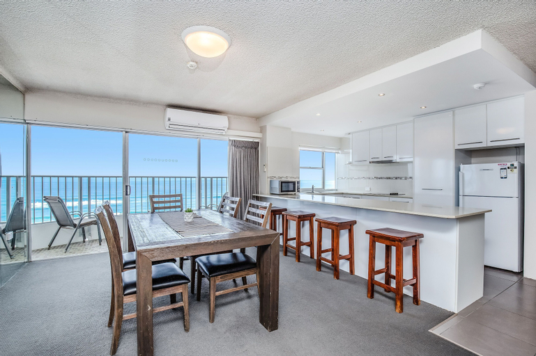 Dining Room 19