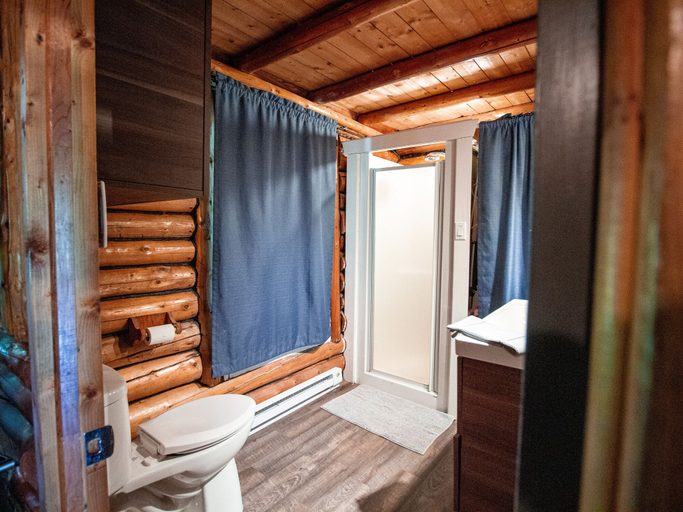 Bathroom, Les Chalets Tourisma - Le Chalet du 4e, Portneuf