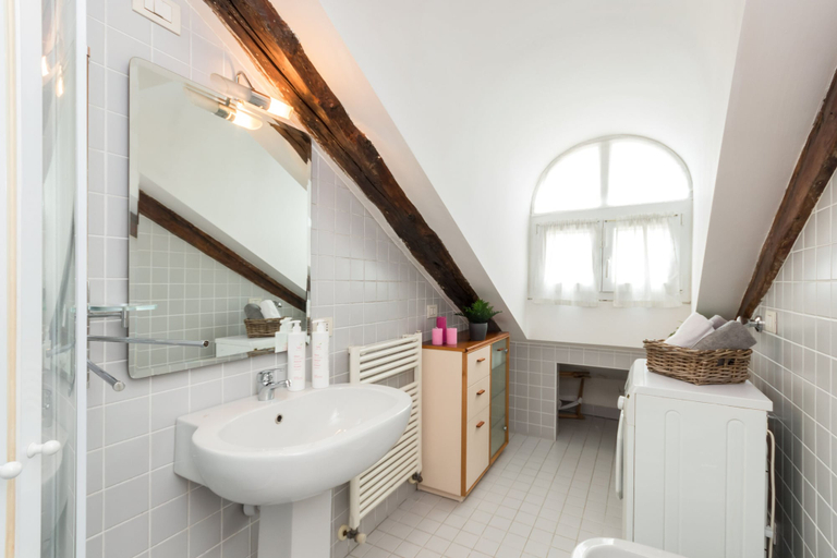 Bathroom 4, La Mansarda Di Piazza Solferino By Wonderful Italy, Torino