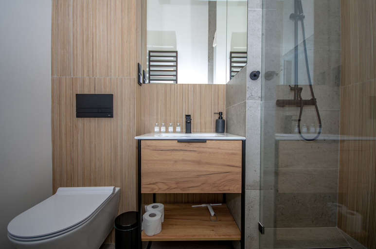 Bathroom, InPoint Old Town - Studio with air-con, Kraków City