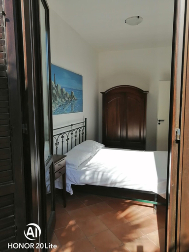 Bedroom 4, Casetta in Centro Paese a 2 Passi Dalla Piazza Matrice, Trapani